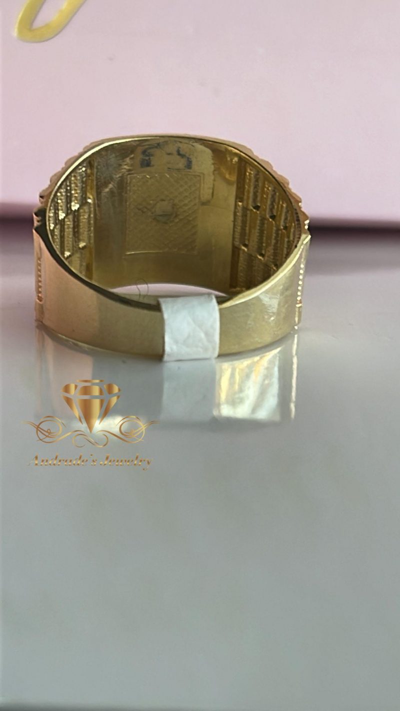 Anillo de crucifijo en oro amarillo y blanco para caballero