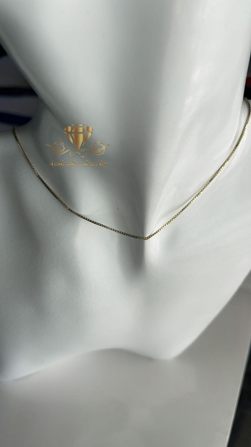 Box yellow chain