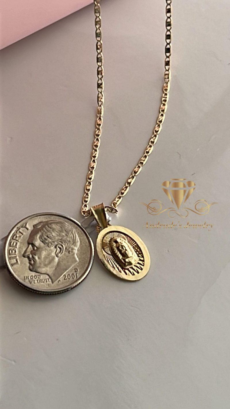 Medallita de la Virgen de Guadalupe y Cadena tres oros