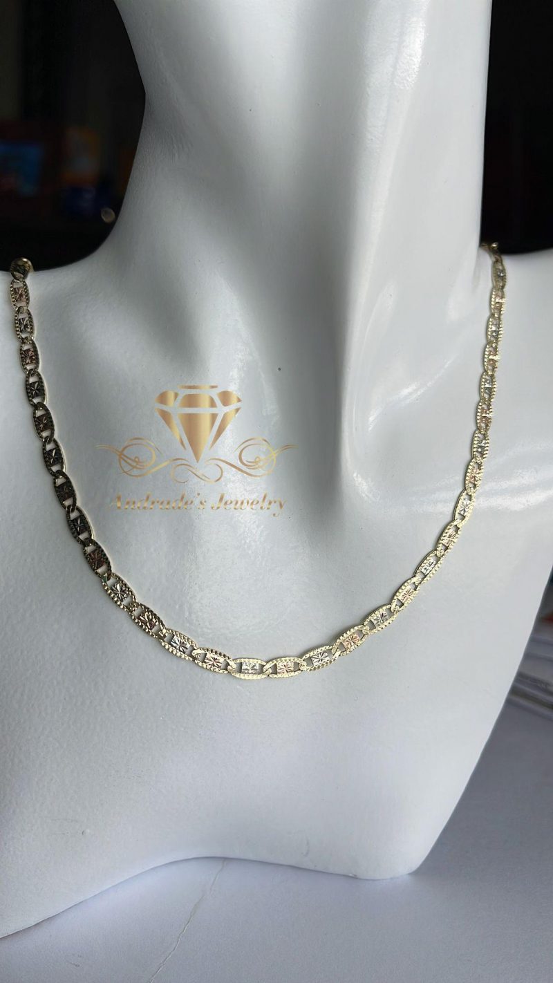 Chain Valentino with star D.C.  3 color