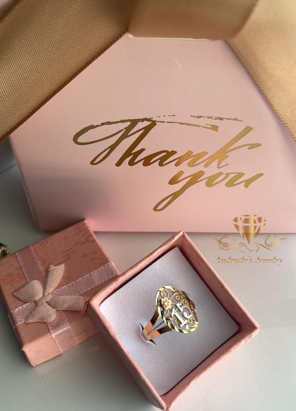 Anillo de quinceañera