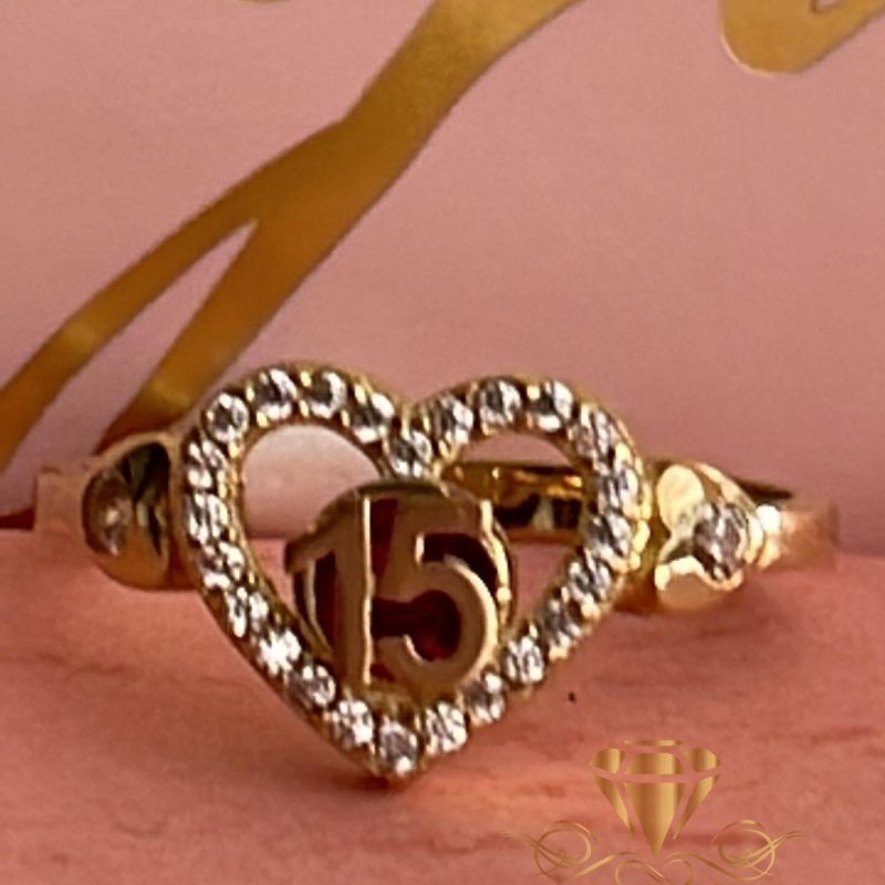 Anillo de quinceañera