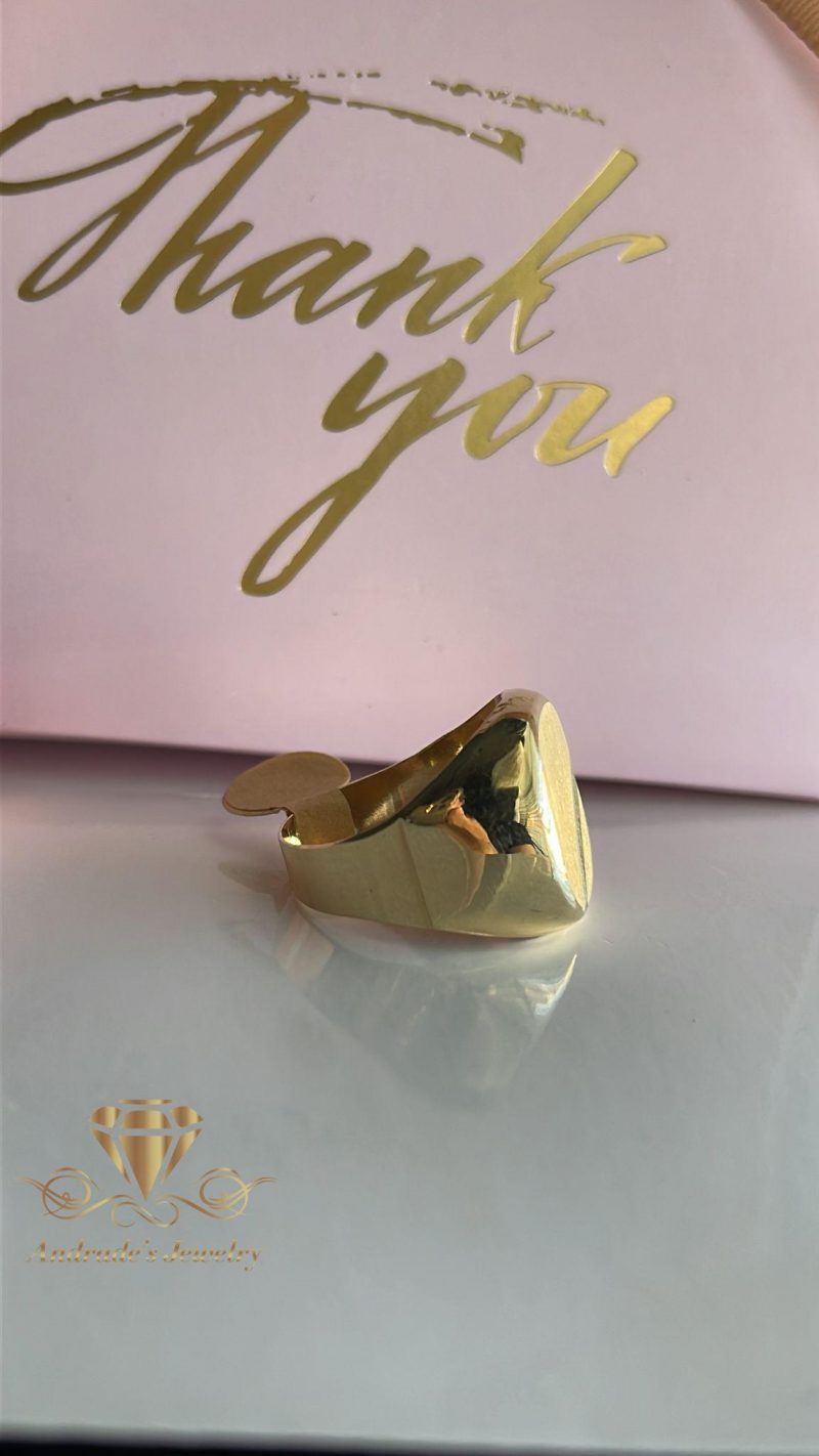 Anillo en oro amarillo para caballero
