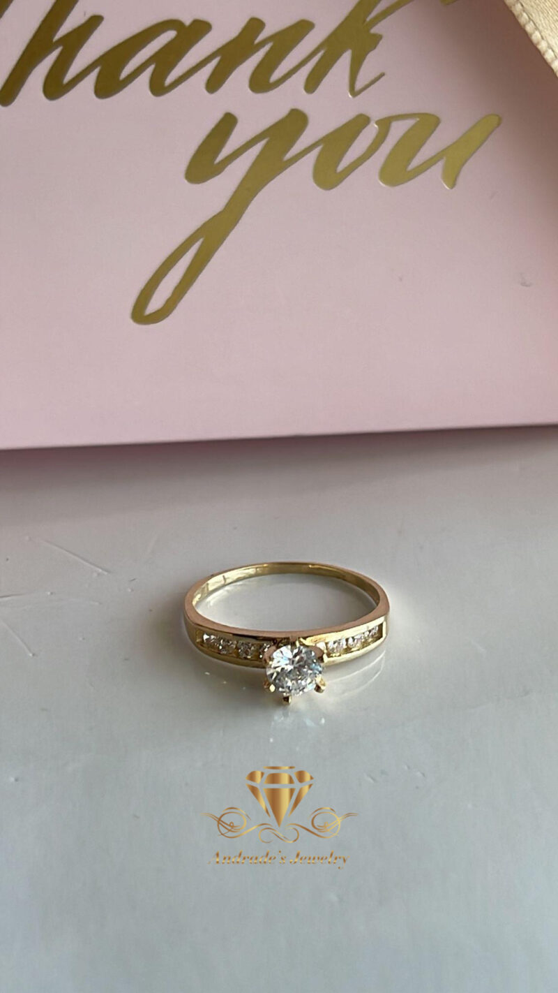 Anillo de compromiso 2.1 gramos