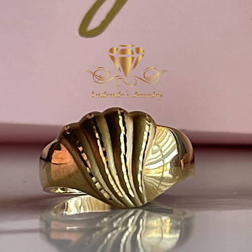 Anillo oro amarillo 3.7 gramos