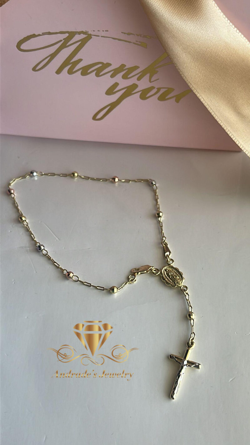 Rosario de pulsera tres oros 3.3 gramos