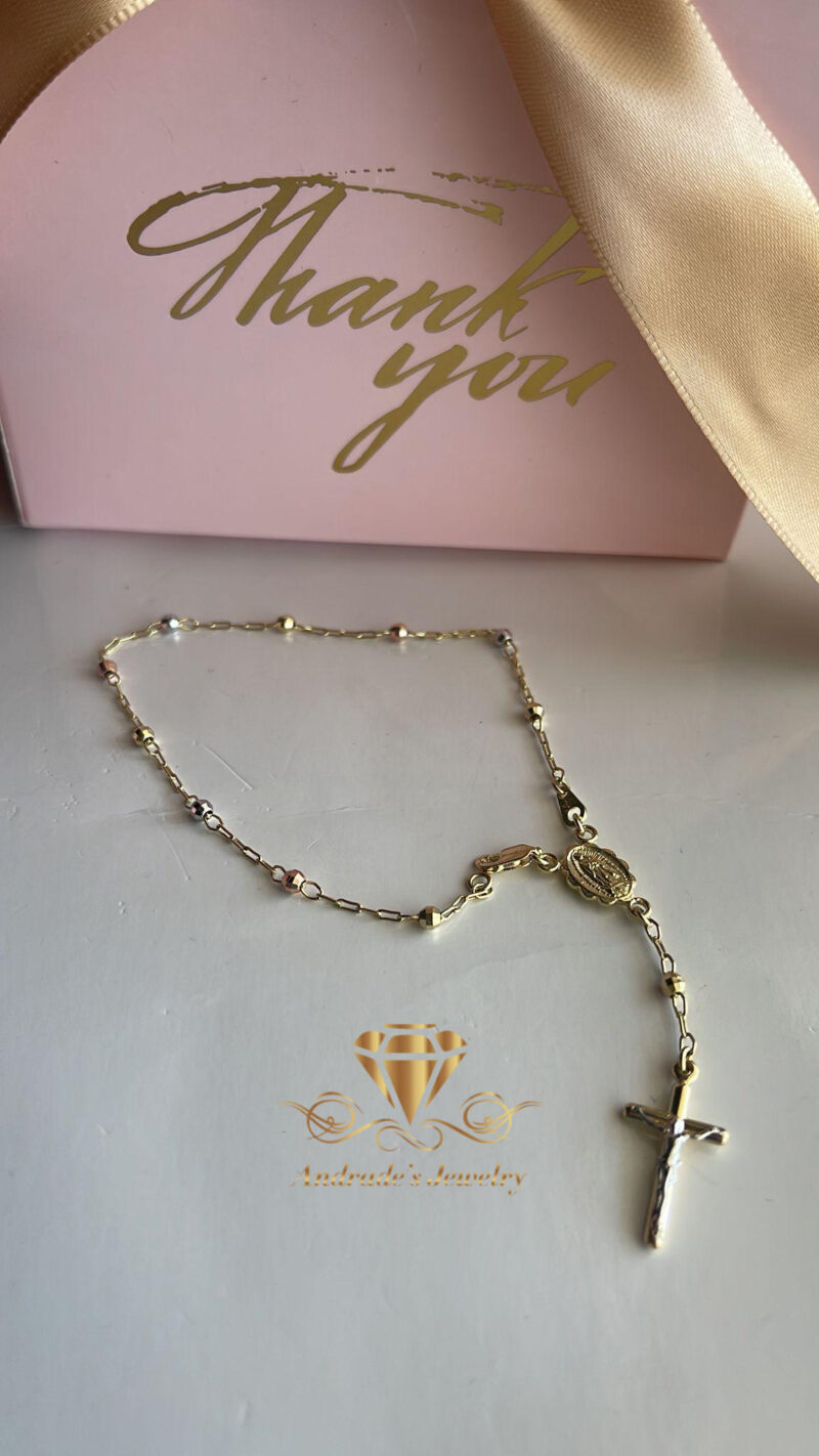 Rosario de pulsera tres oros 3.3 gramos