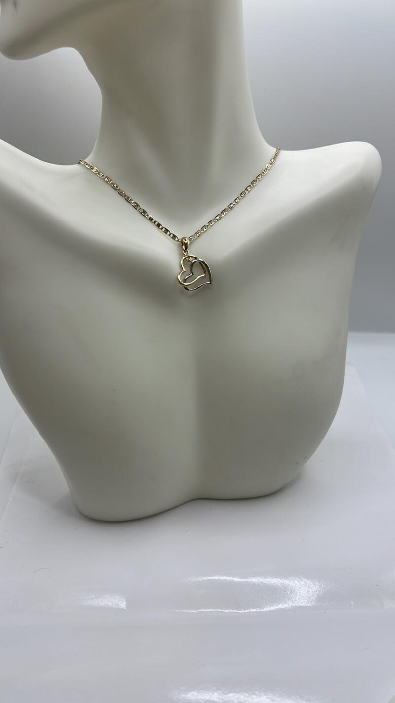 Dije de 2 corazones oro blanco y amarillo