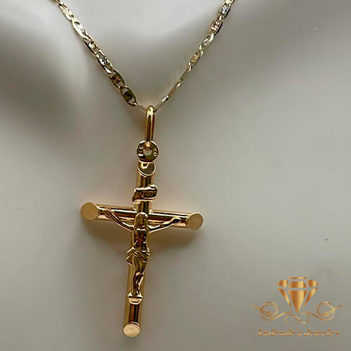 Crucifijo en oro amarillo 1.9gr