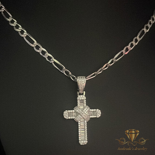Crucifijo de plata con zirconia